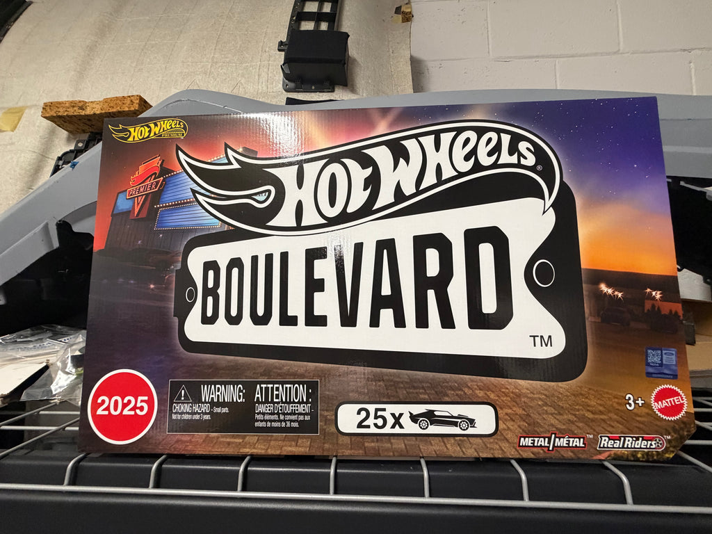 2025 Hot Wheels Boulevard 25 Car Factory Set (NEW SEALED)