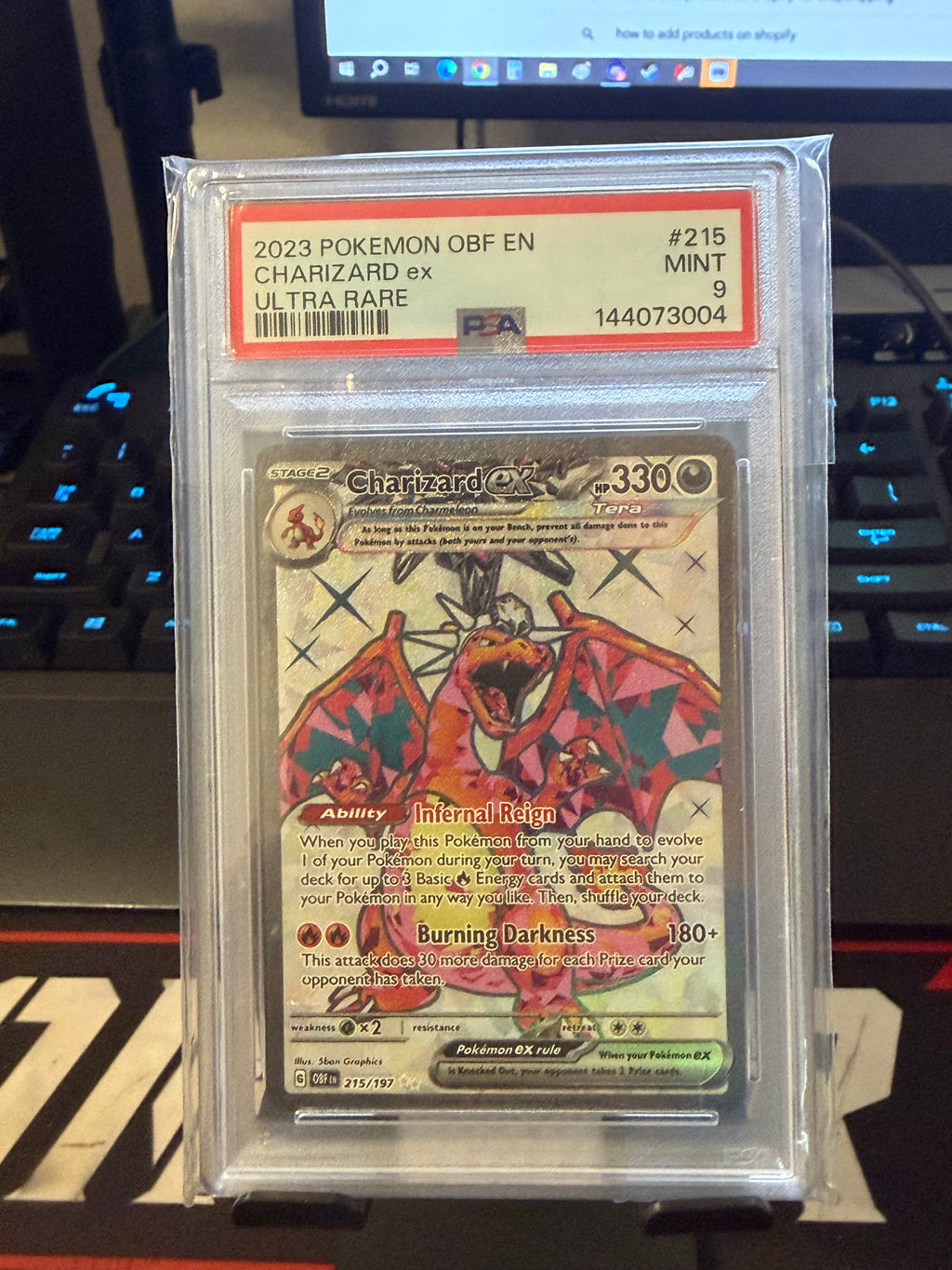 Pokémon SV03 Obsidian Flames Charizard ex 215/197 Ultra Rare Holo PSA 9